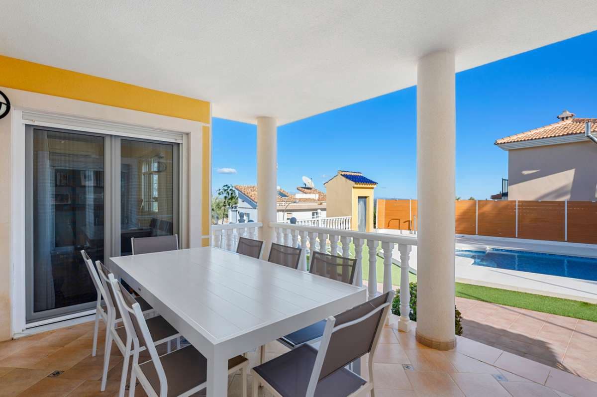 3 bedroom Villa for sale in San Miguel de Salinas - € 499,000 (Ref: 9834382)