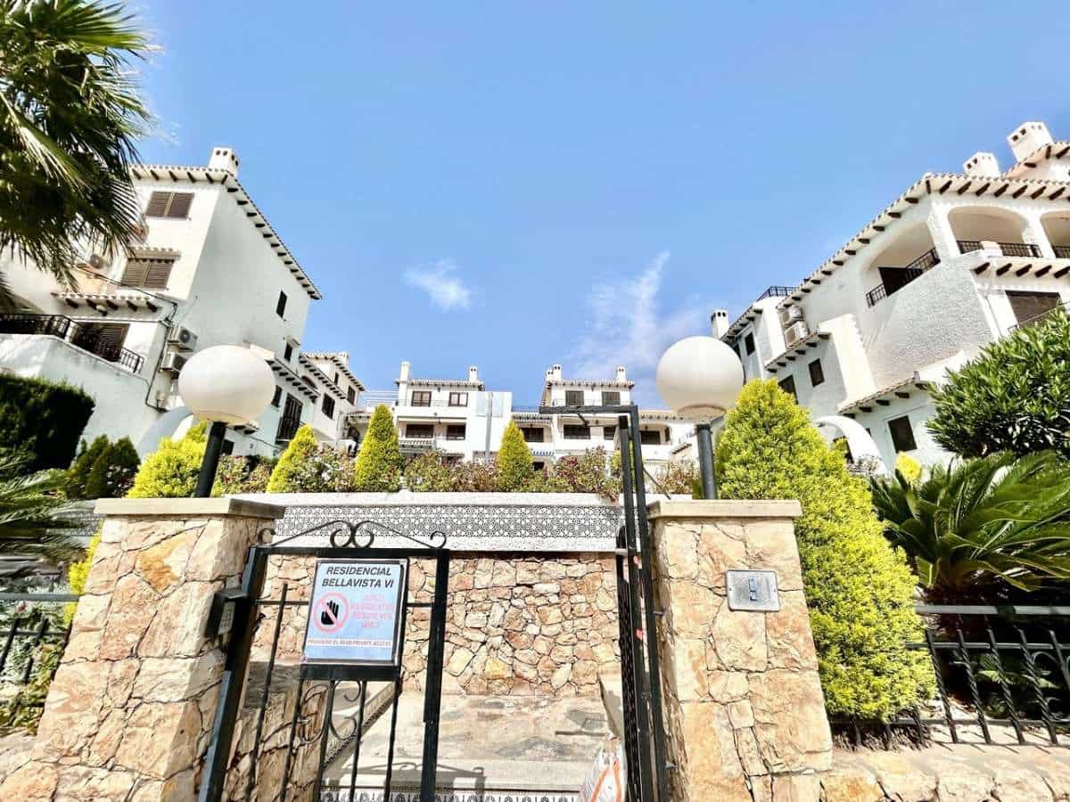 2 bedroom Apartment for sale in Cabo Roig - € 205,000 (Ref: 9834388)
