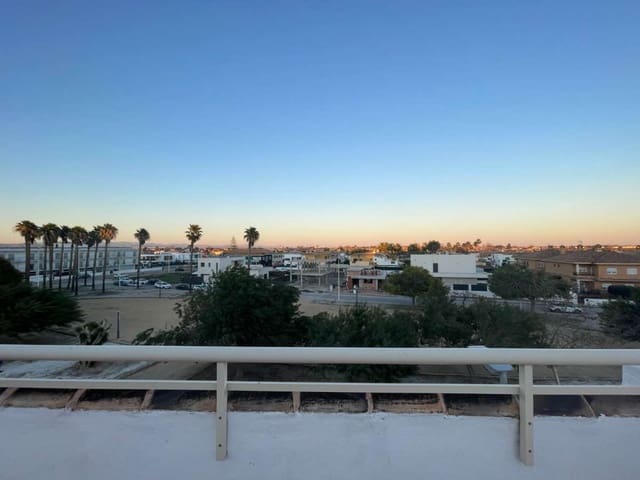 Chalet de 3 habitaciones en Almoradí en venta - 265.000 € (Ref: 9834389)