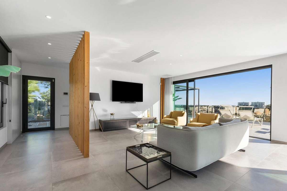 4 bedroom Villa for sale in Orihuela - € 1,700,000 (Ref: 9834393)