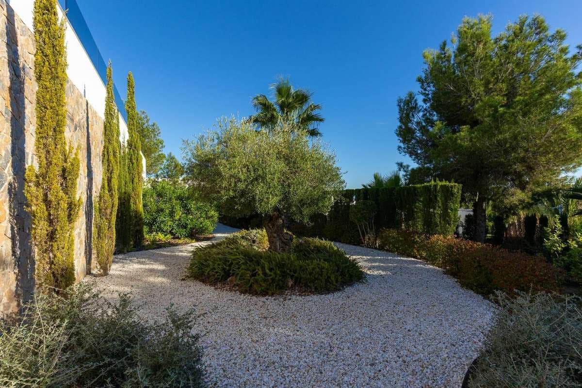 4 bedroom Villa for sale in Orihuela - € 1,700,000 (Ref: 9834393)