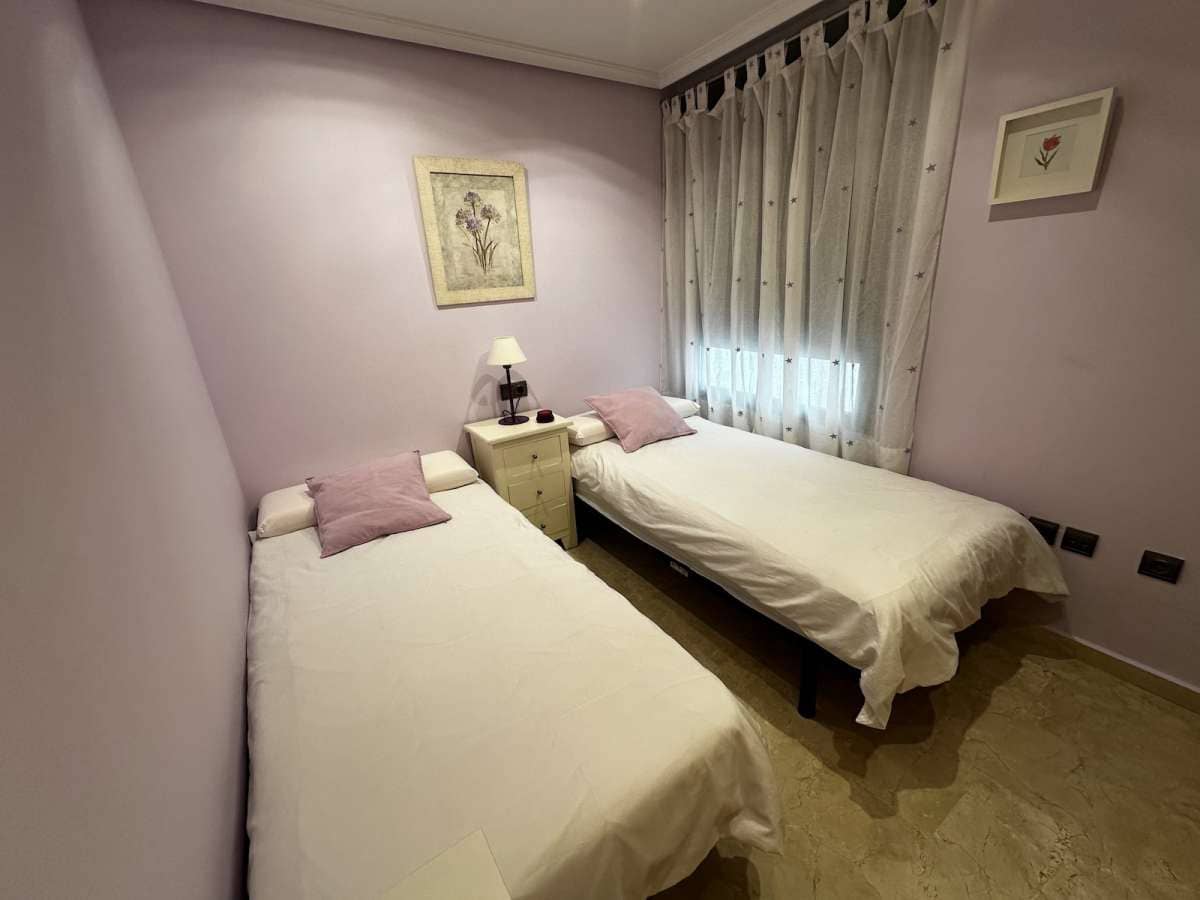 2 slaapkamer Appartement te koop in Guardamar del Segura met garage - € 339.000 (Ref: 9834395)