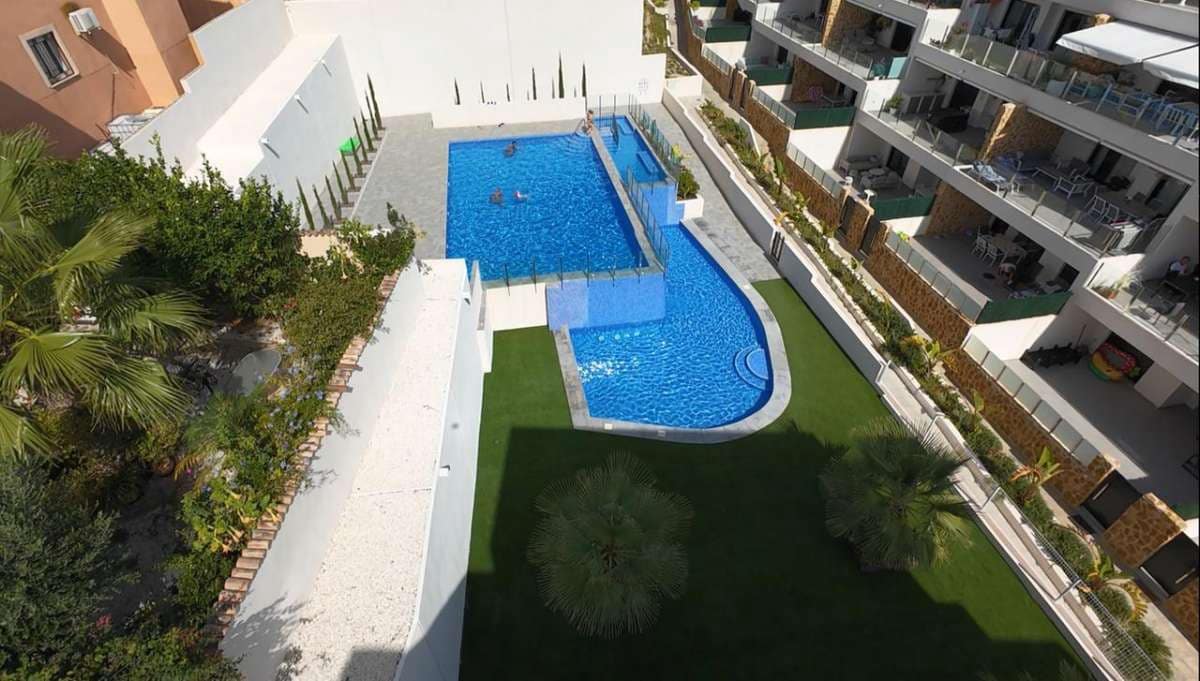2 sovrum Lägenhet till salu i Orihuela Costa - 375 000 € (Ref: 9834398)