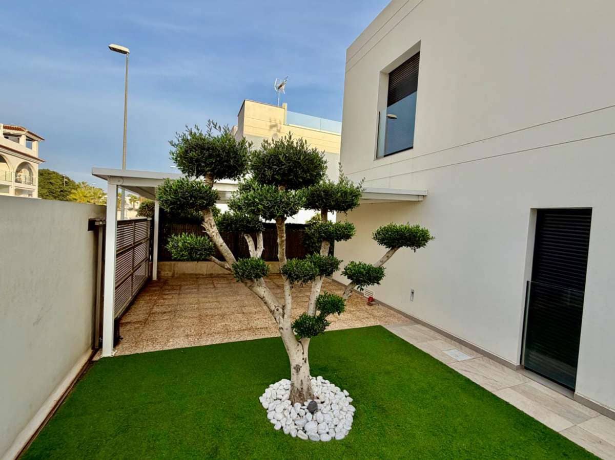 3 slaapkamer Villa te koop in Rojales - € 459.000 (Ref: 9834400)