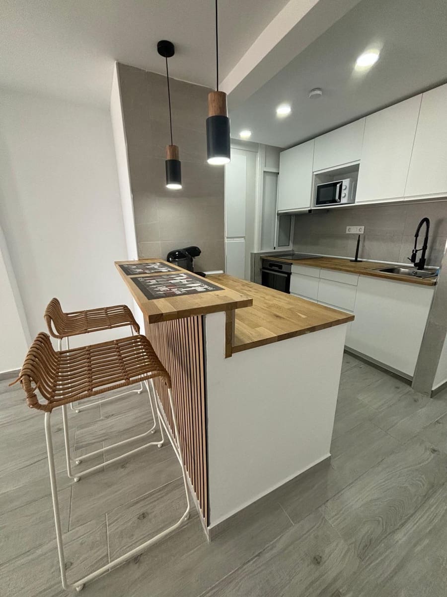 3 Zimmer Apartment zu verkaufen in Torrevieja - 278.000 € (Ref: 9834403)