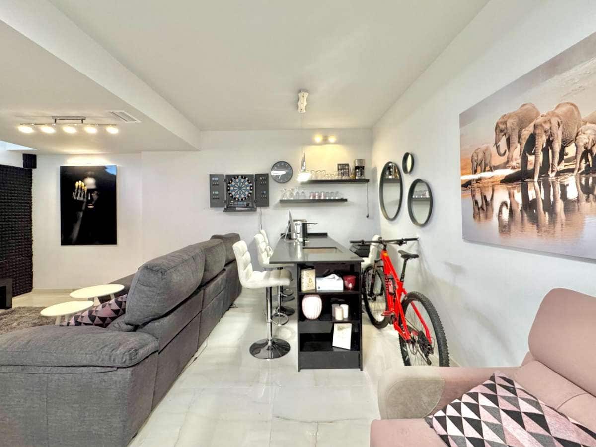 4 sovrum Villa till salu i Orihuela Costa - 735 000 € (Ref: 9834412)