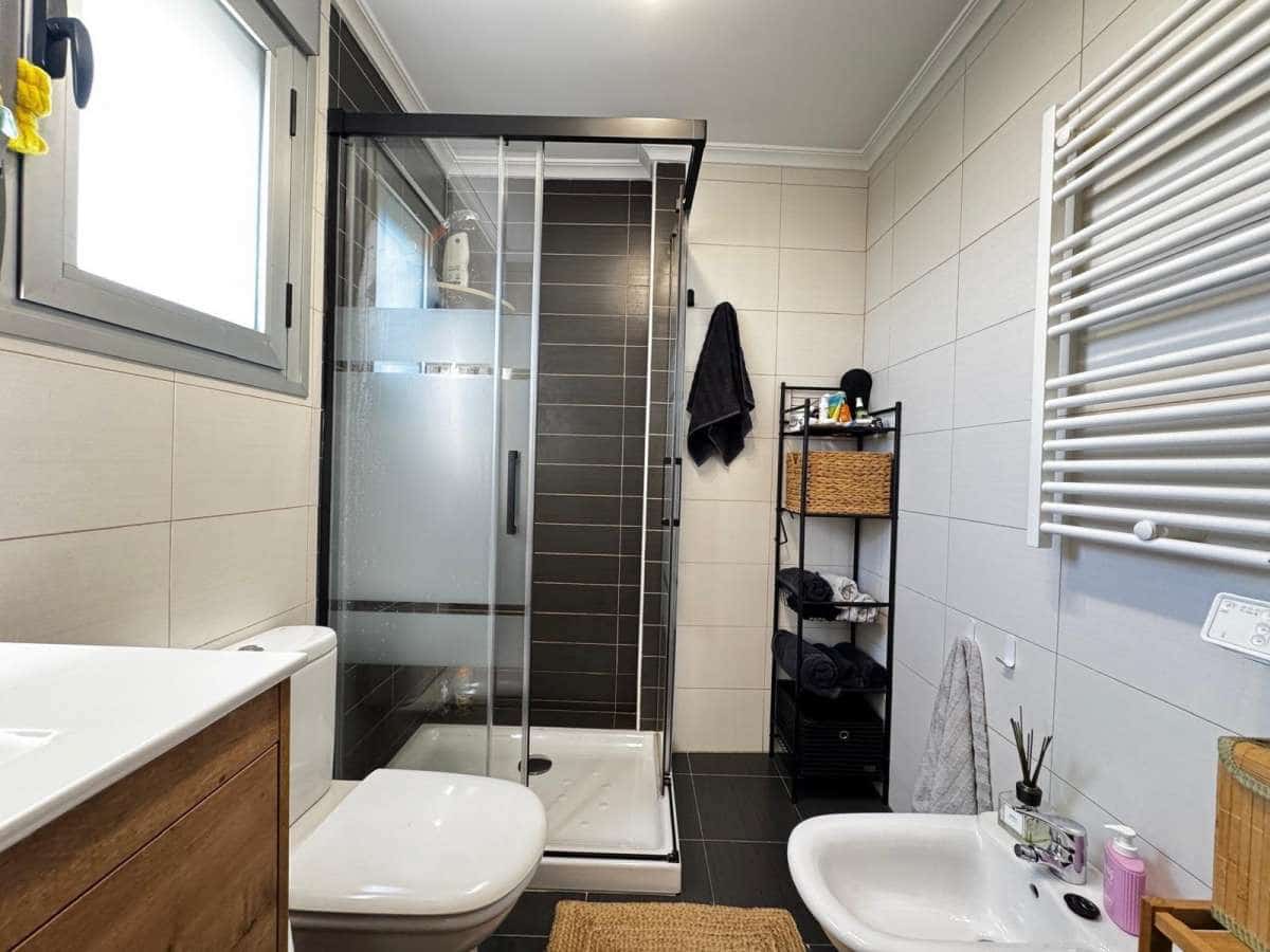 3 makuuhuone Huoneisto myytävänä paikassa Torrevieja - 285 000 € (Ref: 9834416)