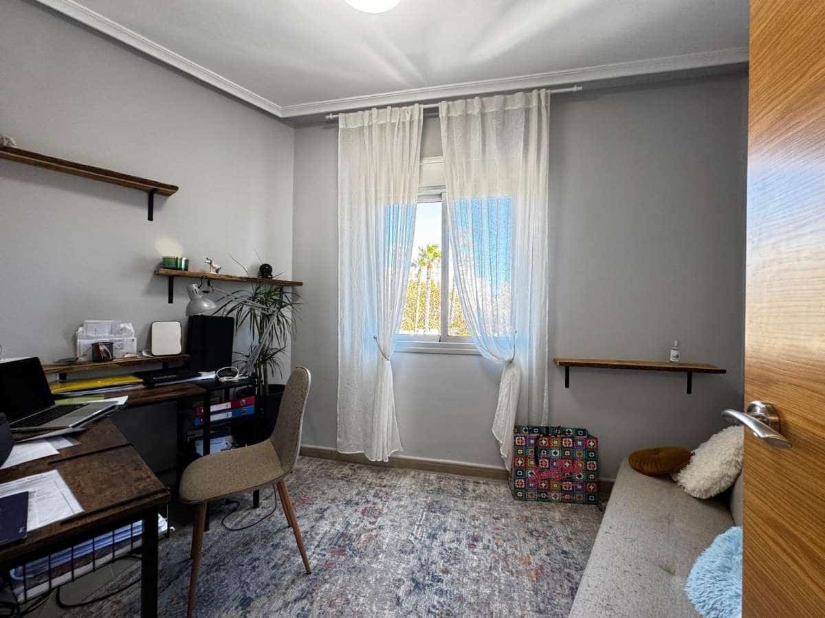 3 makuuhuone Huoneisto myytävänä paikassa Torrevieja - 285 000 € (Ref: 9834416)