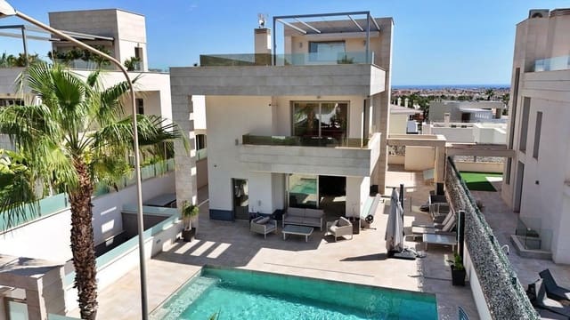5 quarto Moradia para venda em Orihuela Costa, Orihuela com piscina garagem - 850 000 € (Ref: 9834418)