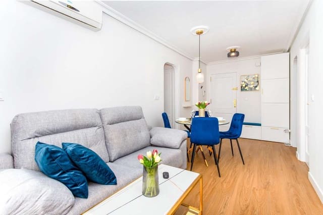 2 sovrum Lägenhet till salu i Torrevieja - 159 900 € (Ref: 9834419)