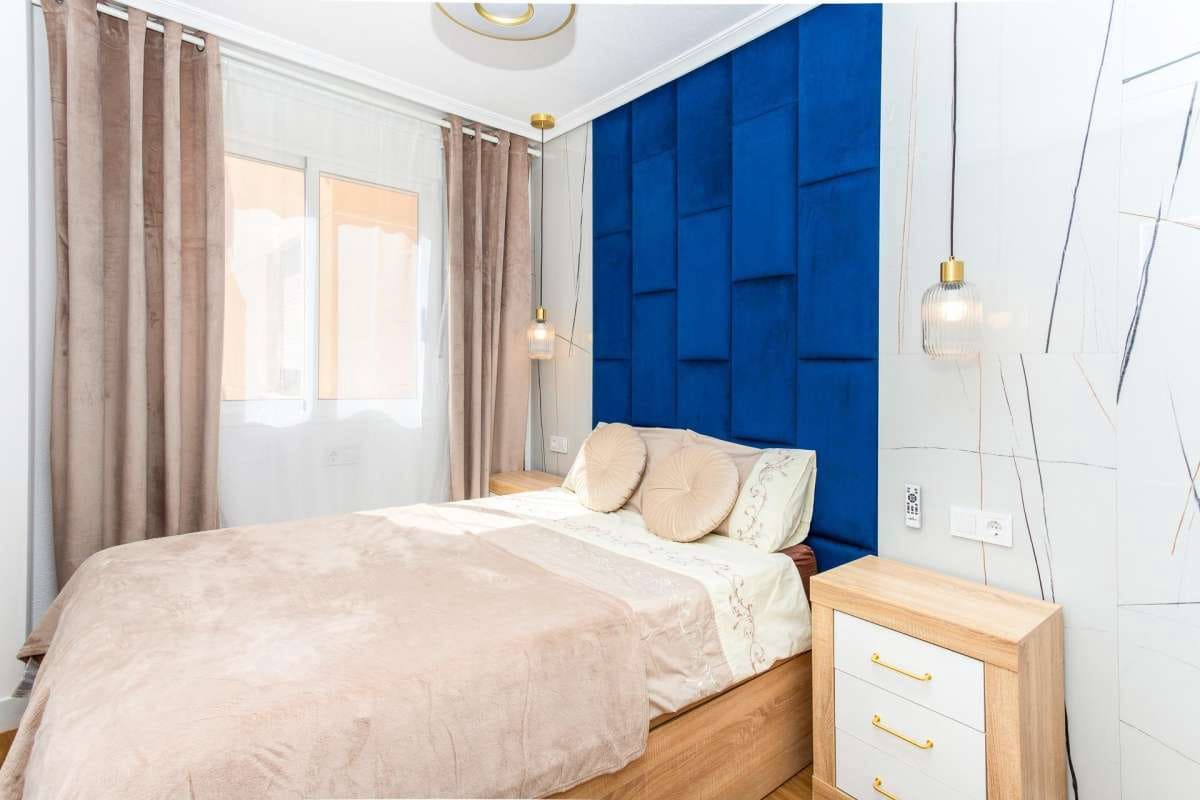 2 sovrum Lägenhet till salu i Torrevieja - 159 900 € (Ref: 9834419)