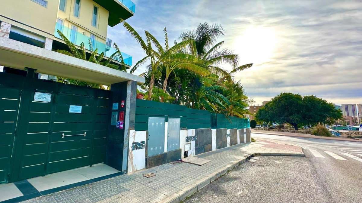 2 bedroom Apartment for sale in Finestrat - € 275,000 (Ref: 9834429)