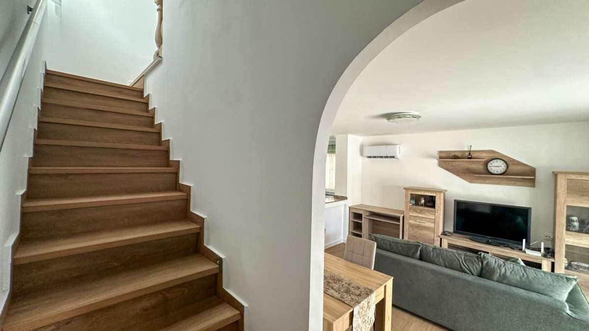 Apartamento de 3 habitaciones en San Miguel de Salinas en venta con piscina garaje - 268.900 € (Ref: 9834436)