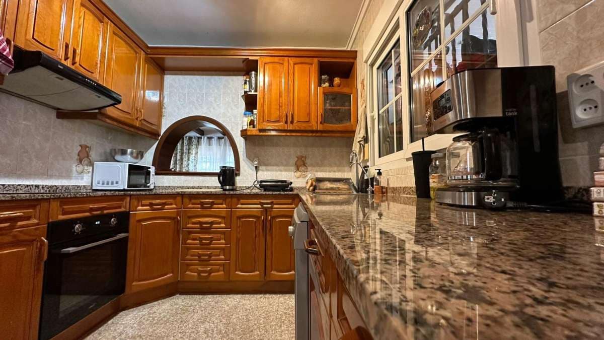 4 Zimmer Villa zu verkaufen in Torrevieja - 490.000 € (Ref: 9834453)