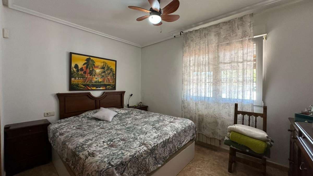 4 Zimmer Villa zu verkaufen in Torrevieja - 490.000 € (Ref: 9834453)