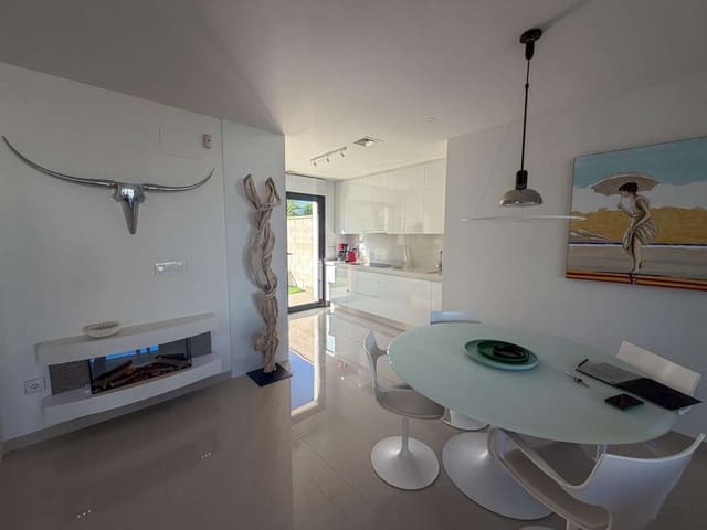 4 soverom Villa til salgs i San Miguel de Salinas - € 580 000 (Ref: 9834471)