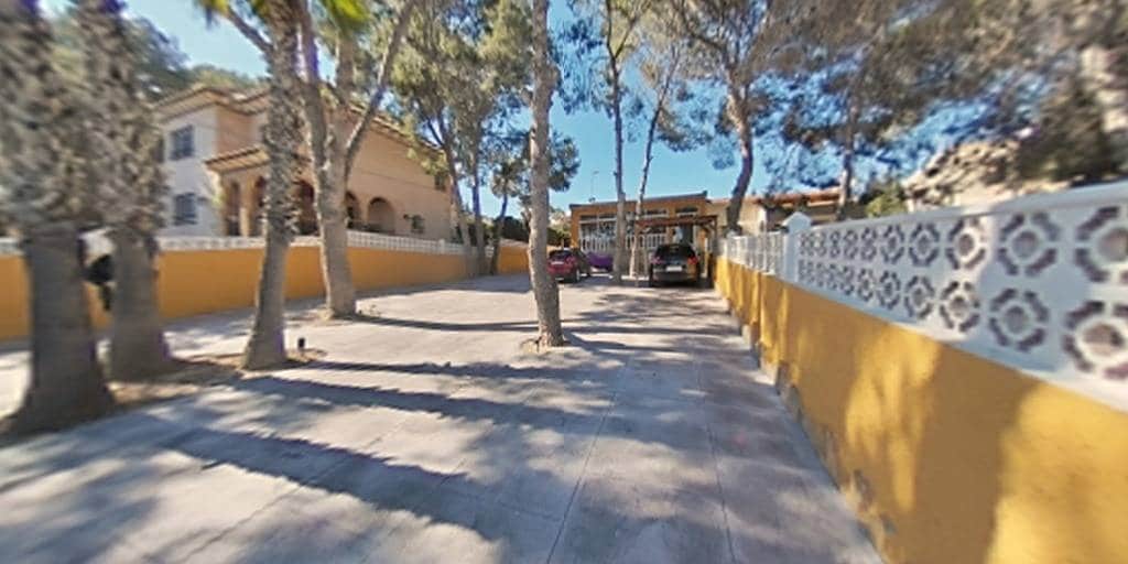 2 slaapkamer Villa te koop in Torrevieja - € 399.000 (Ref: 9834475)
