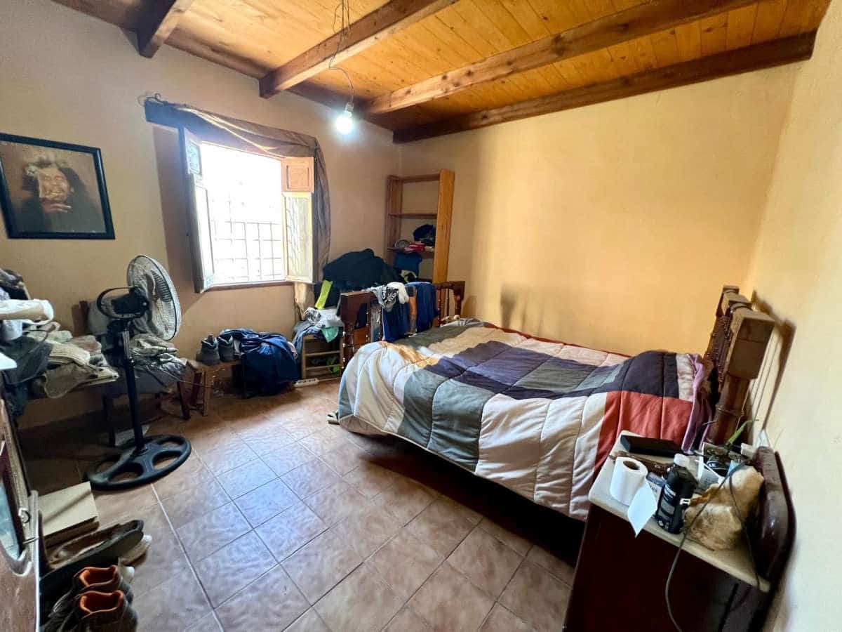 4 bedroom Finca/Country House for sale in Pinoso - € 176,995 (Ref: 9834482)