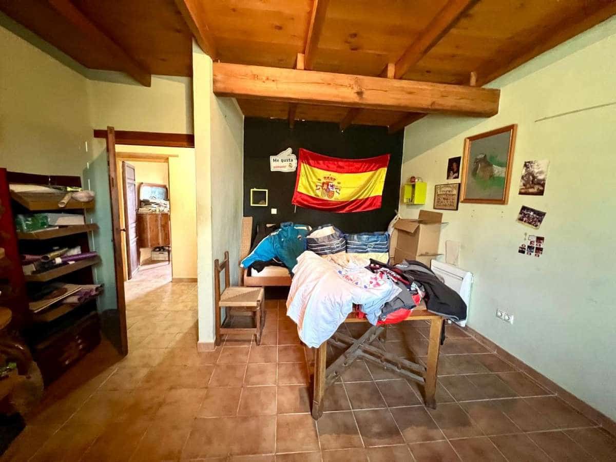 4 soveværelse Finca/Landehus til salg i Pinoso med swimmingpool garage - € 176.995 (Ref: 9834482)