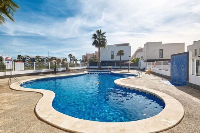 3 quarto Casa em Banda para venda em Guardamar del Segura - 199 900 € (Ref: 9834483)