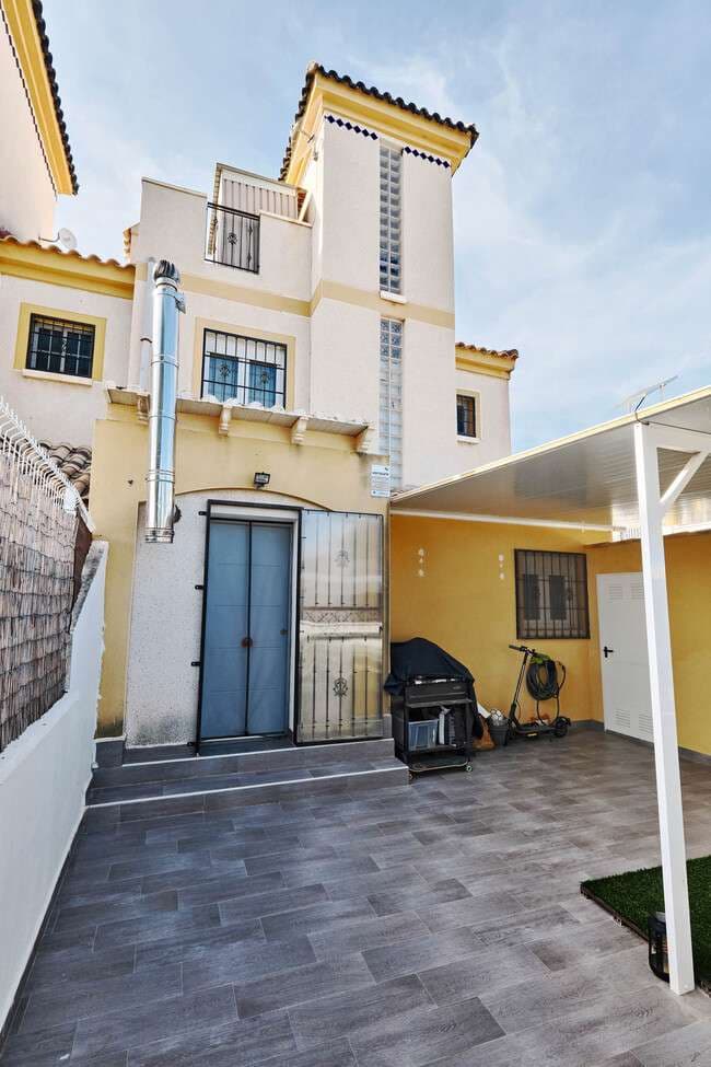 3 quarto Casa em Banda para venda em Guardamar del Segura - 199 900 € (Ref: 9834483)
