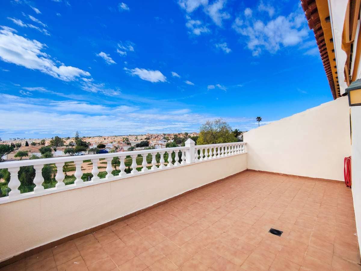 Casa de 3 habitaciones en Orihuela Costa en venta - 235.000 € (Ref: 9834486)