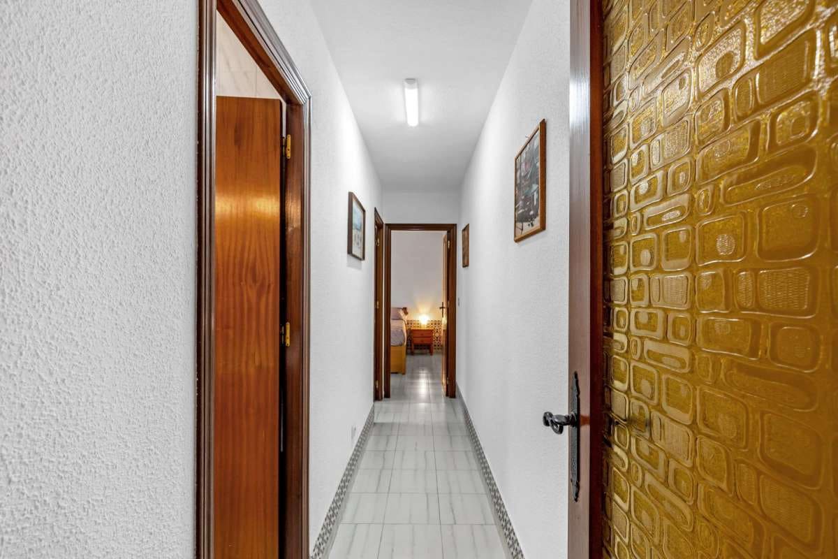 Bungalow de 3 habitaciones en Torrevieja en venta - 155.000 € (Ref: 9834489)