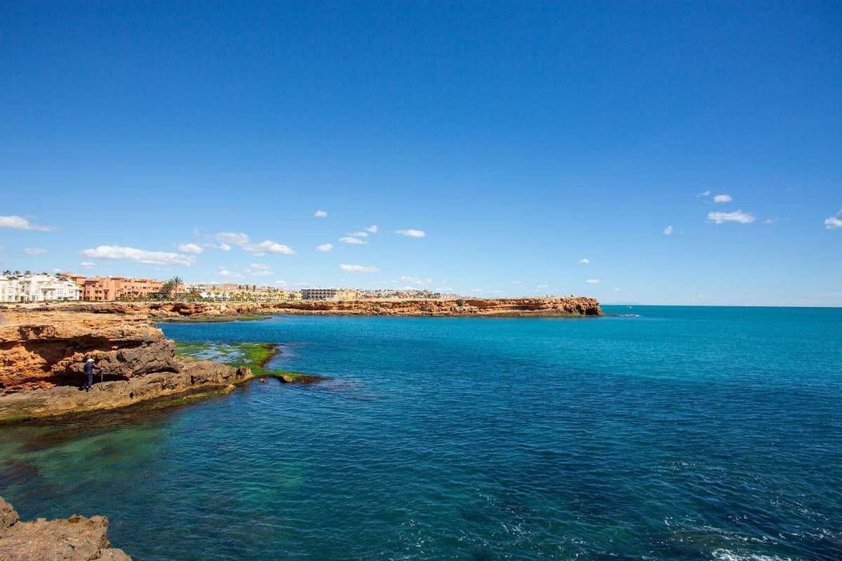 Bungalow de 3 habitaciones en Torrevieja en venta - 155.000 € (Ref: 9834489)