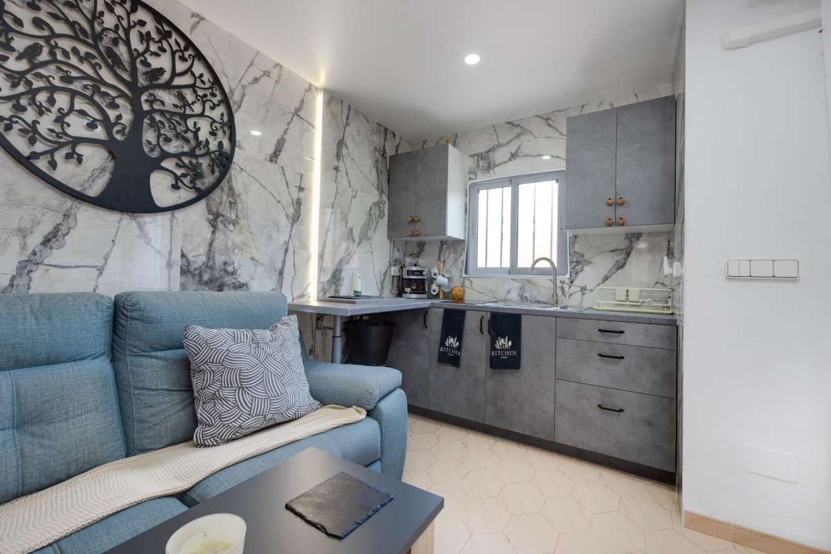 2 chambre Bungalow à vendre à Torrevieja - 129 999 € (Ref: 9834492)