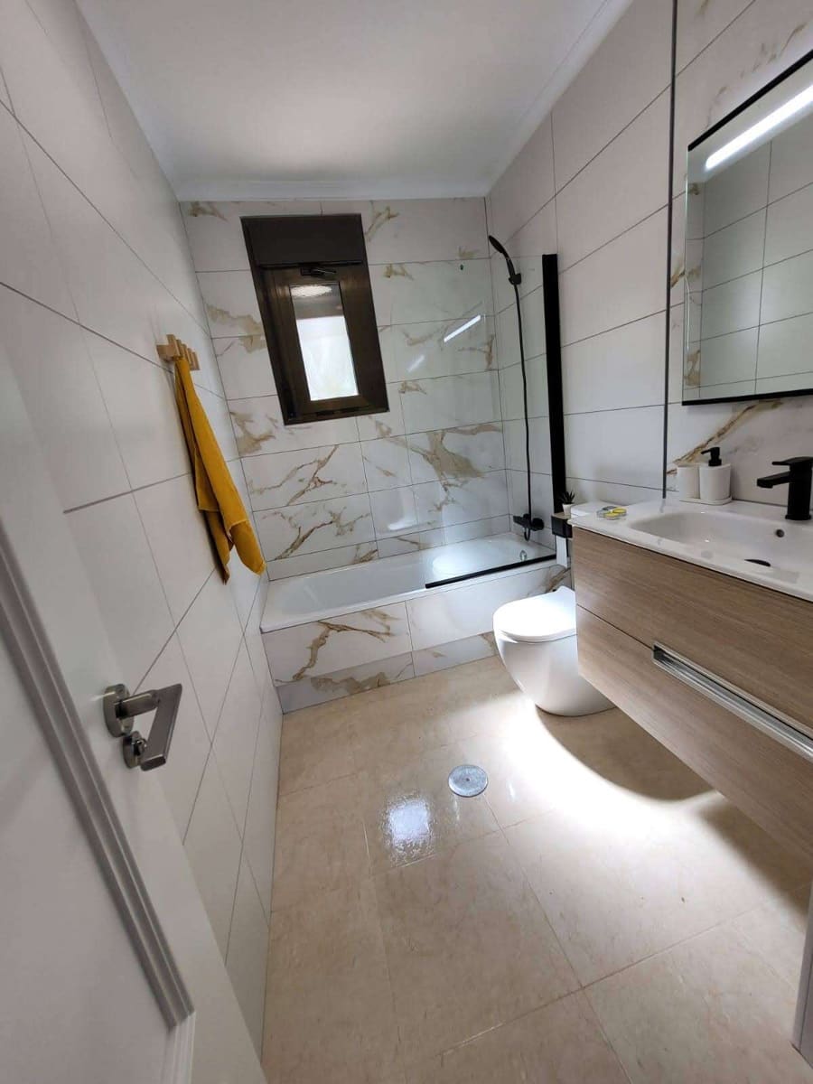 3 quarto Moradia Geminada para venda em San Miguel de Salinas - 229 000 € (Ref: 9834495)