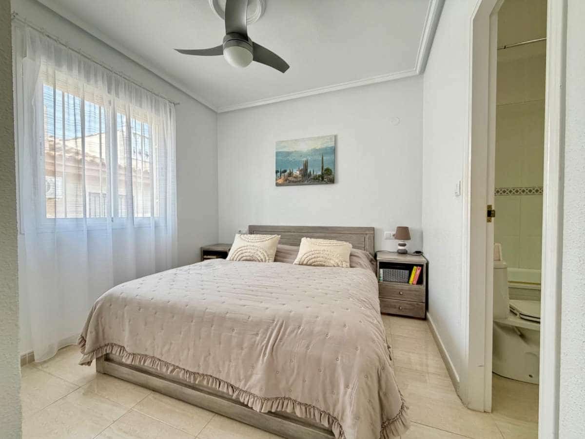 2 bedroom Townhouse for sale in Rojales - € 210,000 (Ref: 9834497)