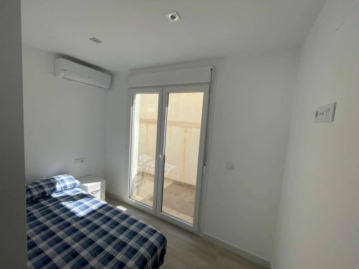3 makuuhuone Bungalow myytävänä paikassa Orihuela Costa - 220 000 € (Ref: 9834504)