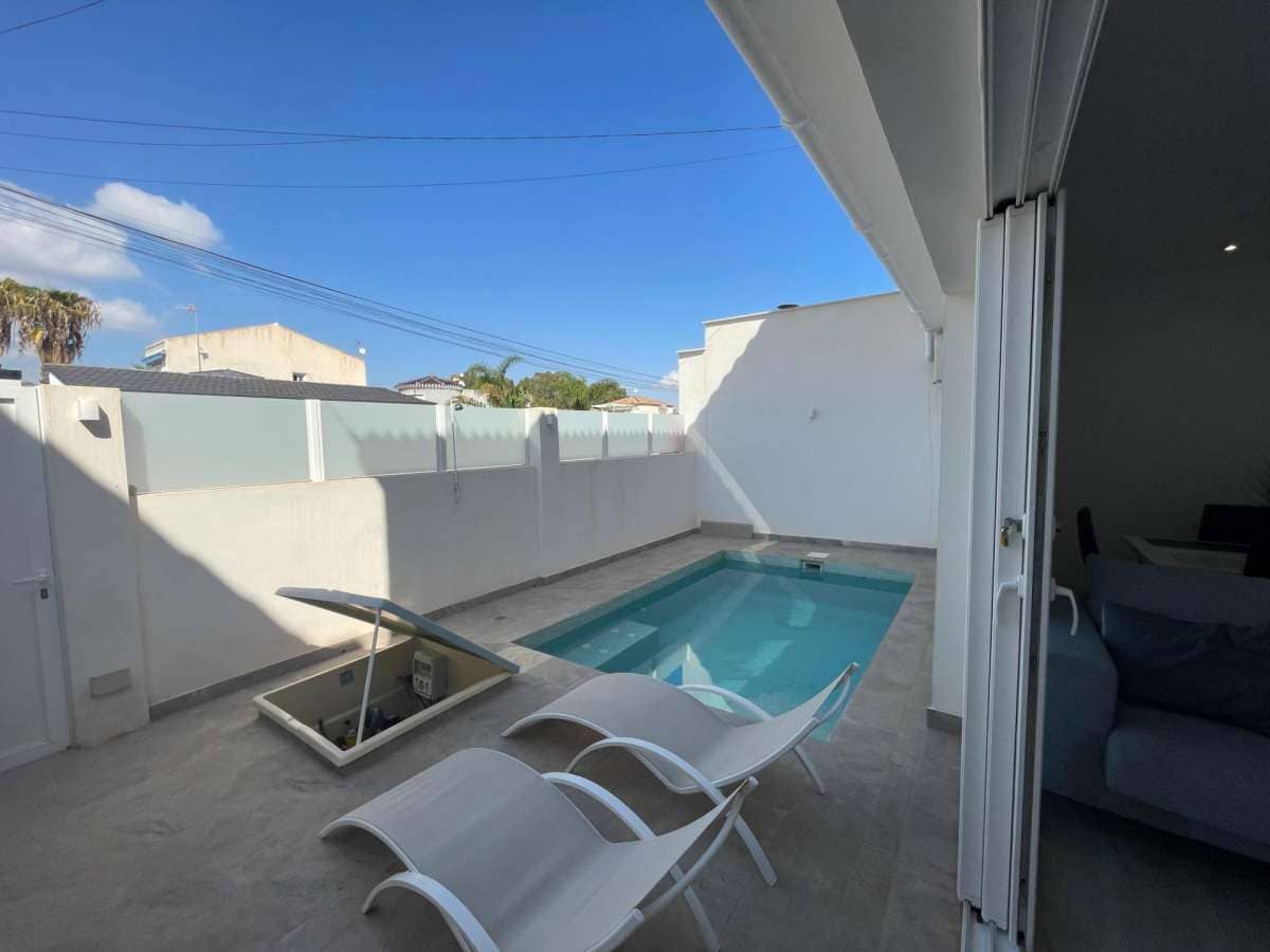 3 makuuhuone Bungalow myytävänä paikassa Orihuela Costa - 220 000 € (Ref: 9834504)