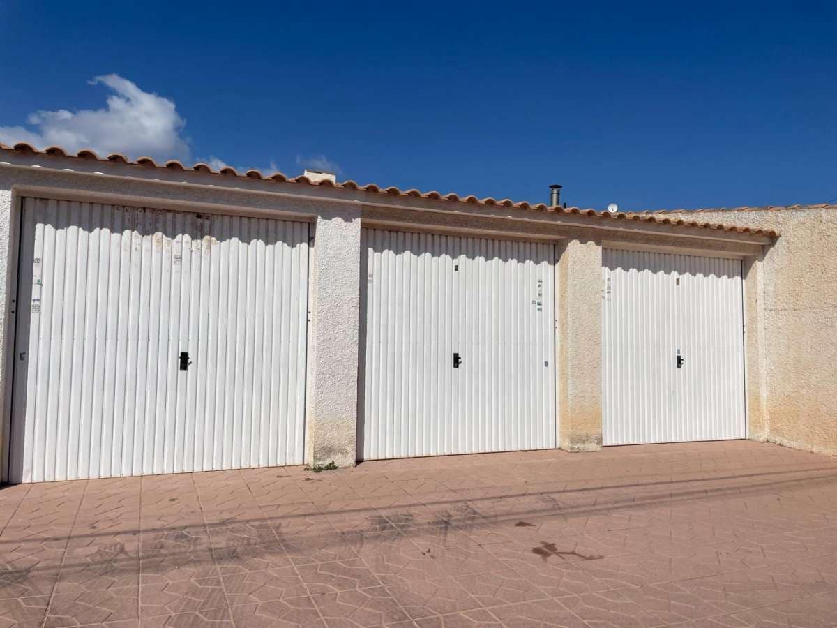 3 makuuhuone Bungalow myytävänä paikassa Orihuela Costa - 220 000 € (Ref: 9834504)