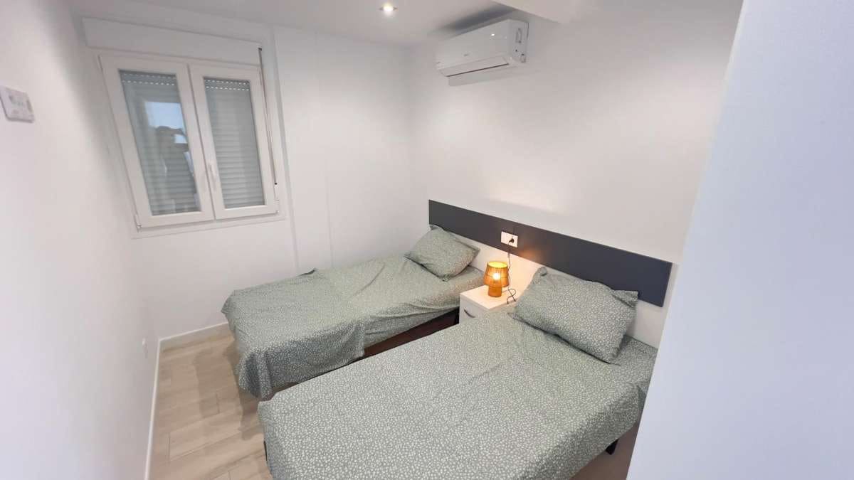 3 slaapkamer Bungalow te koop in Orihuela Costa met zwembad garage - € 199.900 (Ref: 9834504)