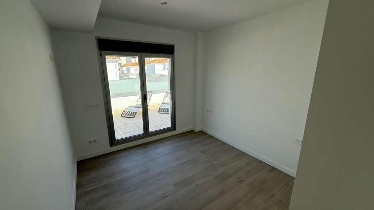 5 slaapkamer Halfvrijstaande villa te koop in Orihuela - € 285.000 (Ref: 9834508)