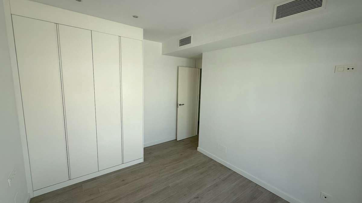 5 slaapkamer Halfvrijstaande villa te koop in Orihuela - € 285.000 (Ref: 9834508)