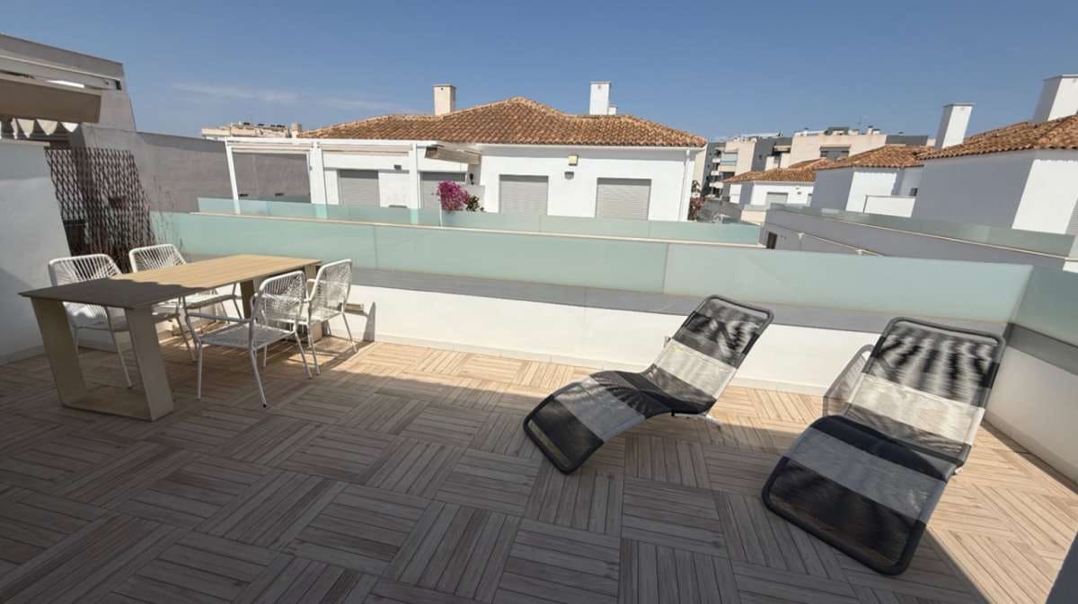 5 slaapkamer Halfvrijstaande villa te koop in Orihuela - € 285.000 (Ref: 9834508)