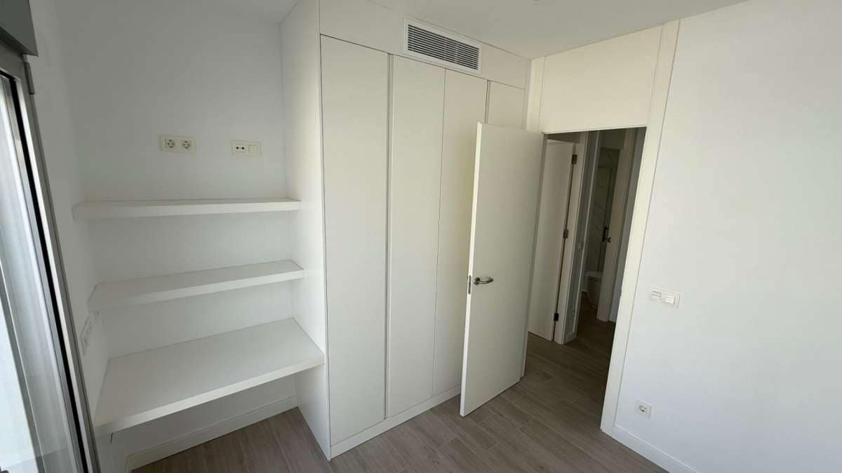 5 slaapkamer Halfvrijstaande villa te koop in Orihuela - € 285.000 (Ref: 9834508)
