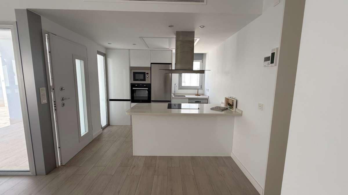 5 slaapkamer Halfvrijstaande villa te koop in Orihuela - € 285.000 (Ref: 9834508)