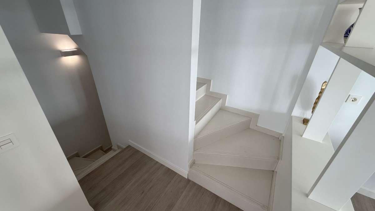 5 slaapkamer Halfvrijstaande villa te koop in Orihuela - € 285.000 (Ref: 9834508)
