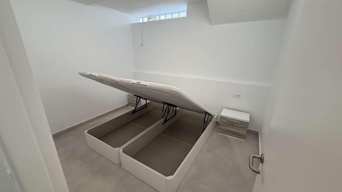 5 slaapkamer Halfvrijstaande villa te koop in Orihuela - € 285.000 (Ref: 9834508)