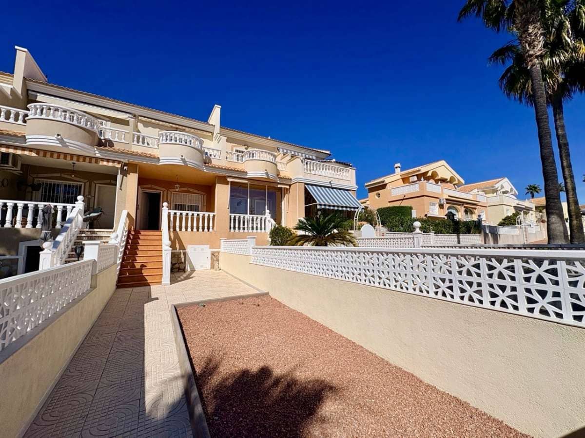 2 bedroom Terraced Villa for sale in Rojales - € 185,000 (Ref: 9834509)