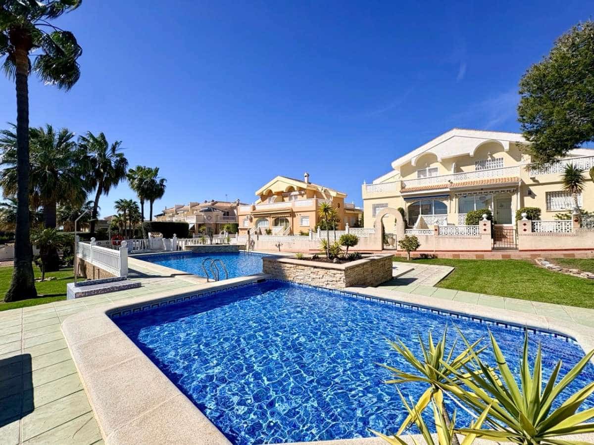 2 bedroom Terraced Villa for sale in Rojales - € 185,000 (Ref: 9834509)