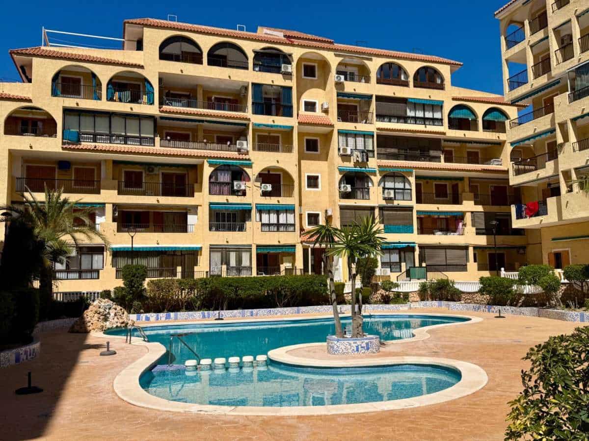 1 Zimmer Apartment zu verkaufen in Torrevieja - 95.000 € (Ref: 9857789)