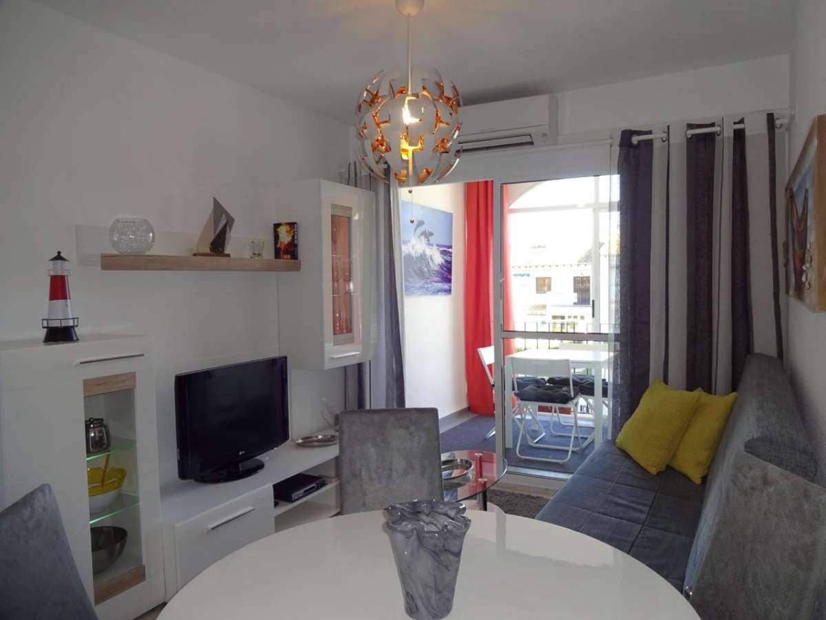 1 quarto Bungalow para venda em Torrevieja - 115 000 € (Ref: 9872319)