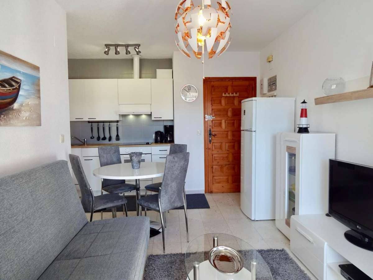 1 quarto Bungalow para venda em Torrevieja - 115 000 € (Ref: 9872319)