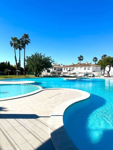 1 chambre Bungalow à vendre à Torrevieja avec piscine - 109 500 € (Ref: 9872319)