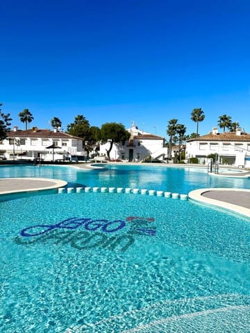 1 chambre Bungalow à vendre à Torrevieja avec piscine - 109 500 € (Ref: 9872319)