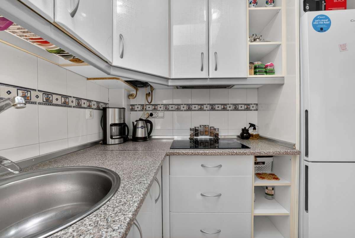 2 soveværelse Bungalow til salg i Torrevieja - € 135.000 (Ref: 9874147)
